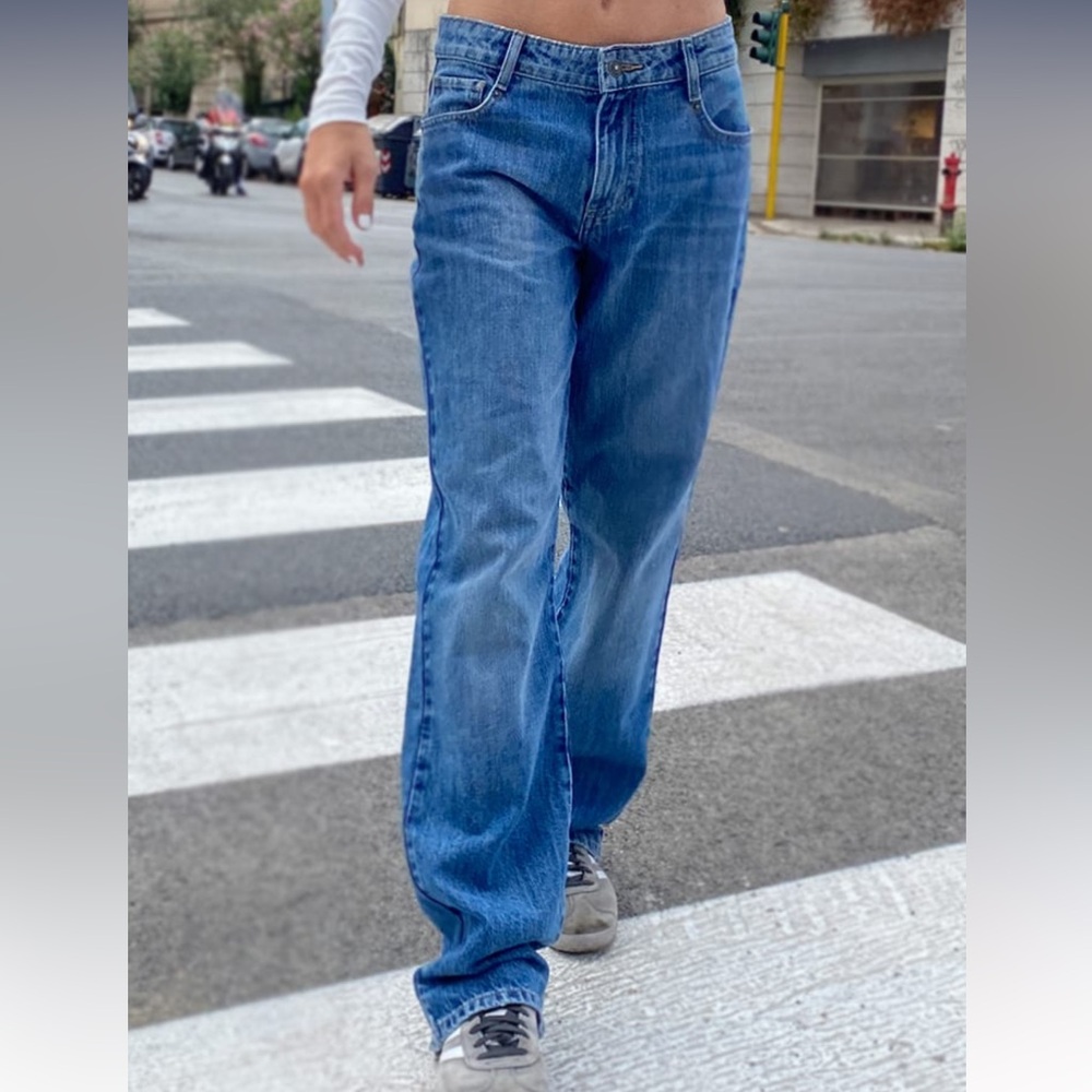 Subdued Straight Jeans US Size 4